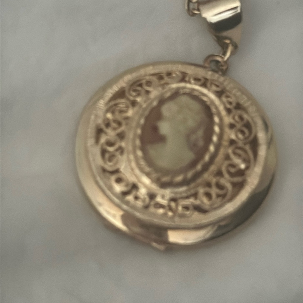 Vintage Victorian Portrait Ceramic Goldtone Locket Pendant